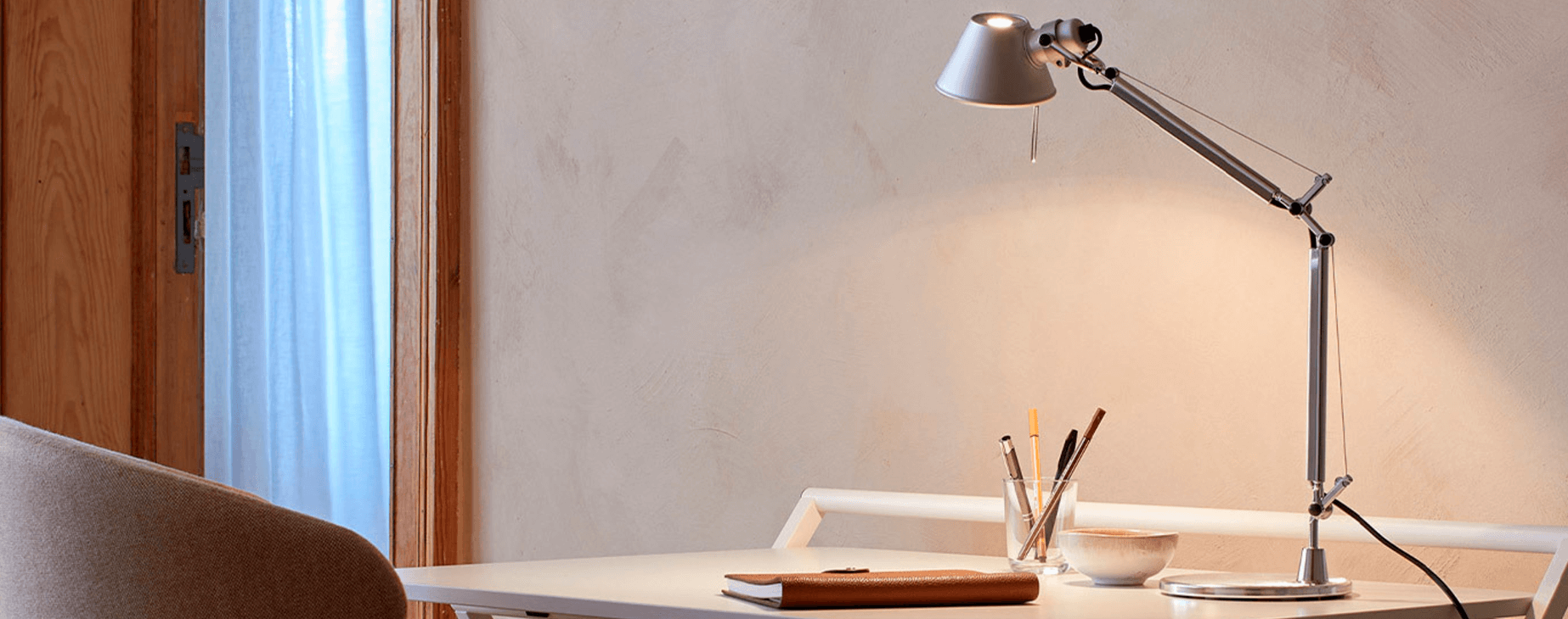 Oplev Spotlight online lysunivers